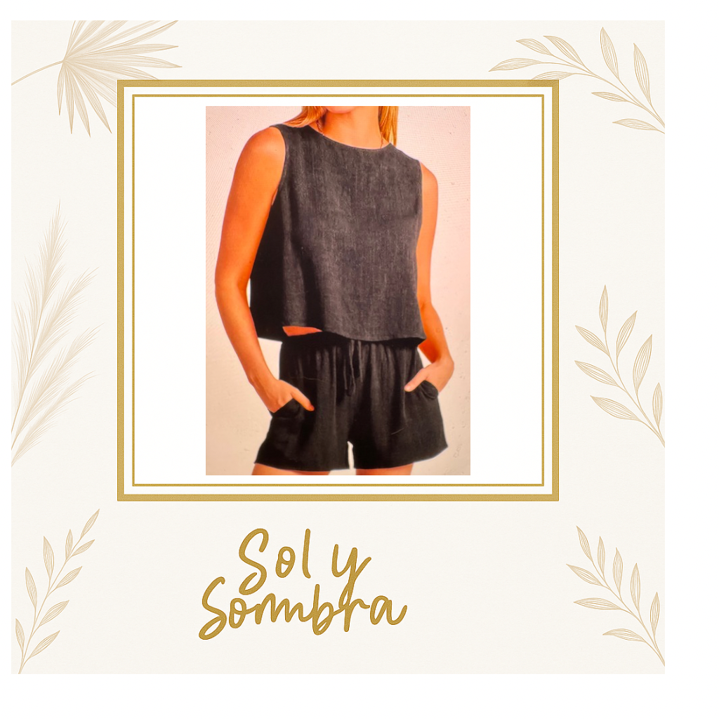 Conjunto de Blusa y Shorts